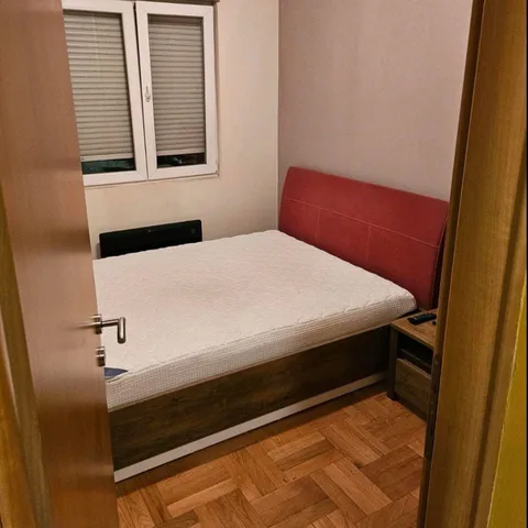 IZDAJE SE JEDNOSOBAN STAN – STARI AERODROM, PODGORICA *** - slika 2