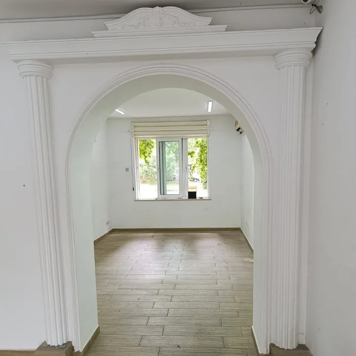 🏢 Izdaje se poslovni prostor *** 📍 Centar, Podgorica 📐 - slika 2