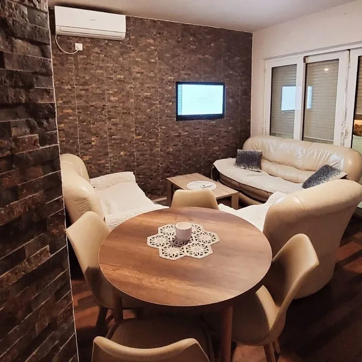 🏠 IZDAJE SE JEDNOSOBAN STAN – ZAGORIČ, PODGORICA  *** - slika 2