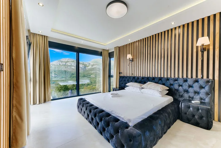 EKSKLUZIVNA KUĆA U ŠUŠNJU – BAR | 282 m² + 500 m² PLAC** - slika 9